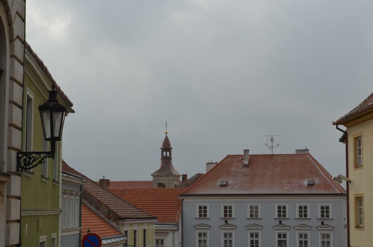 Penzion U Žabáka Mikulov Exterior foto